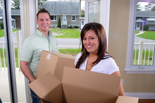 Household moving service for a flat in Docklands
